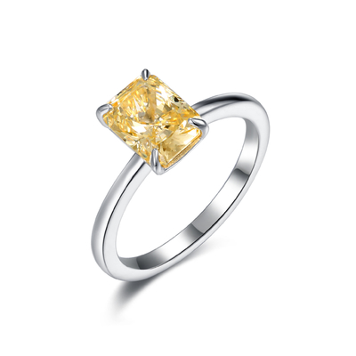 El compromiso 925 Sterling Silver Diamond Ring Emerald formó 2.78g