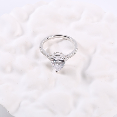 Anillos de compromiso redondos de 2.18g Anillos de plata CZ de 925