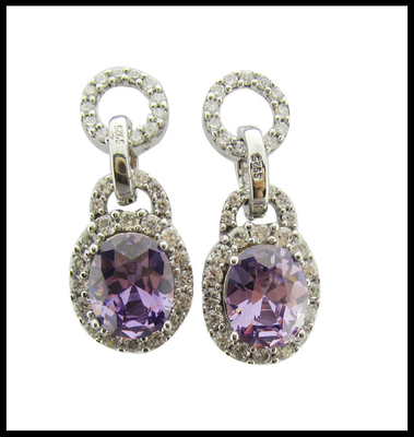 Aretes en forma de corazón de zirconia cúbica de grado AAA Hipoalergénicos para uso casual en fiestas