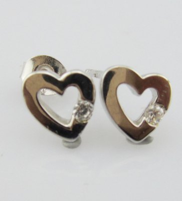 Con forma de corazón 925 de plata CZ Aretes Accesorios románticos Niñas de plata Esterlina Aretes de plata Pequeño corazón de plata