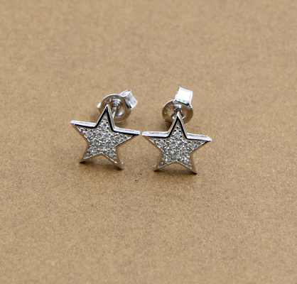 Forma de corazón Elegancia resplandeciente Hipoalergénico 925 de plata de punta de oreja con AAA cúbico Zirconia pequeños puntas
