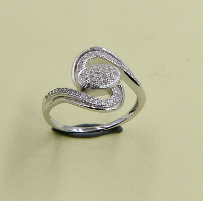 Swirl Elegante Brillante Redondo CZ Diamante Coctel Simulado Swirl Anillo 925 de Plata Niñas Aniversario de boda