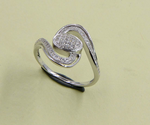 Swirl Elegante Brillante Redondo CZ Diamante Coctel Simulado Swirl Anillo 925 de Plata Niñas Aniversario de boda