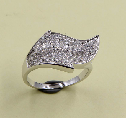 Anillo de diseño de hojas de 925 de plata pura con soltero y pavimento de la eternidad banda de plata esterlina diamante