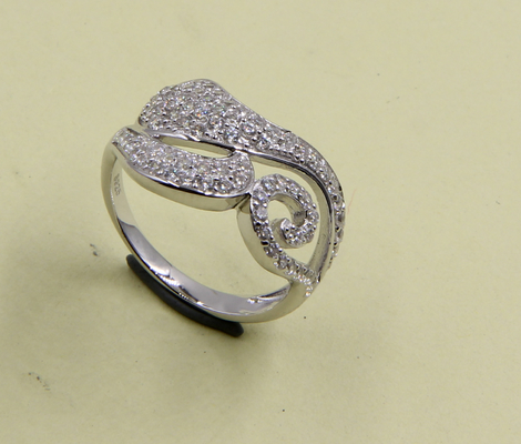 Anillos de plata esterlina CZ con elegancia radiante Anillos de plata esterlina de plata esterlina Anillos apilables