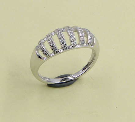 Anillos de plata CZ de 925 esterlina con pavimento redondo marqués corazón oval cúbico zirconia plato anillo de plata moderno