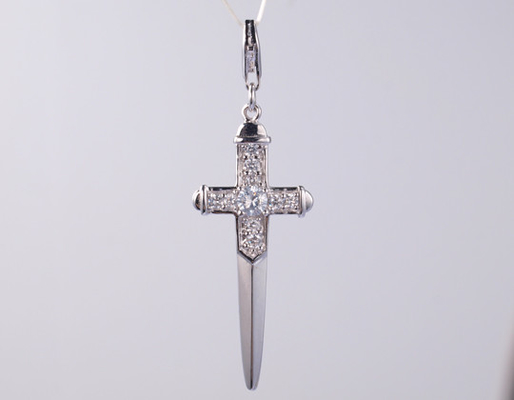 Nueva colección de cruz 925 de plata esterlina colgante religioso con chisporroteo de hielo de zirconia cúbica colgante cruzado