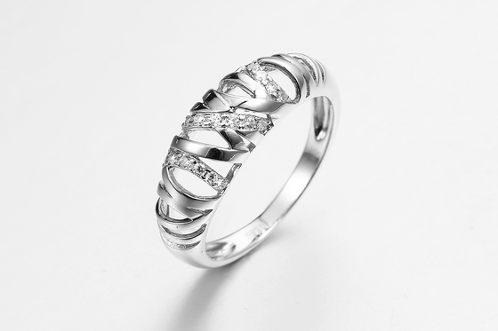 El Zircon cúbico de 925 Sterling Silver CZ suena los anillos de bodas para las mujeres
