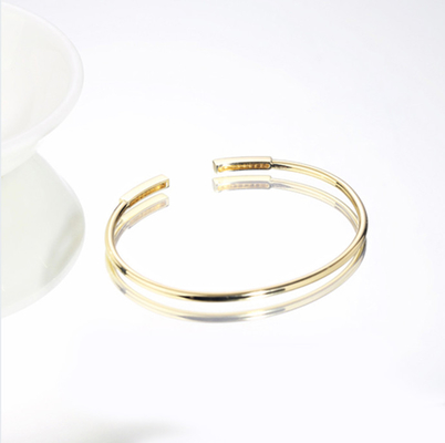 sistema abierto del brazalete del círculo de Diamond Bangle 4.0g del oro de 0.12ct 18K