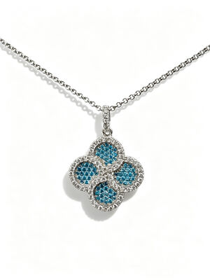 Colgante de circonita cúbica de plata 925 con piedras de circonita AAA blancas de aguamarina, colgante en forma de flor de la suerte, joyería chapada en rodio para prosperidad, joyería de longevidad