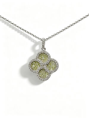 2026 Colgante de circonia cúbica de plata 925 de verano caliente con piedras AAA CZ blancas verdes de manzana joyería colgante en forma de flor de la suerte chapada en rodio para joyería de longevidad y prosperidad