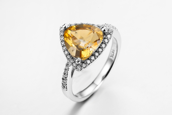 Amarillo unisex del anillo de compromiso 4.84g de noviembre Birthstone citrino